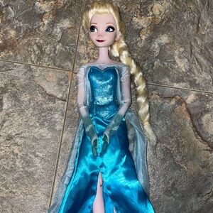 Disney singing Elsa 17inch doll